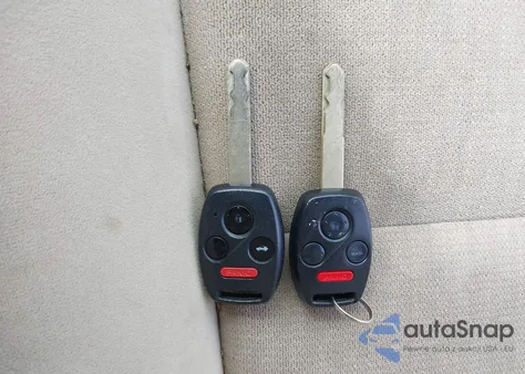 2004 Honda Accord 2.4 Lx from USA, damaged, VIN 1HGCM55354A075960